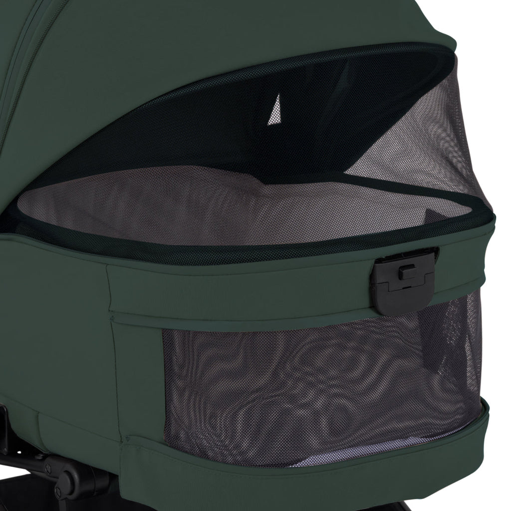Nia Compact Bassinet