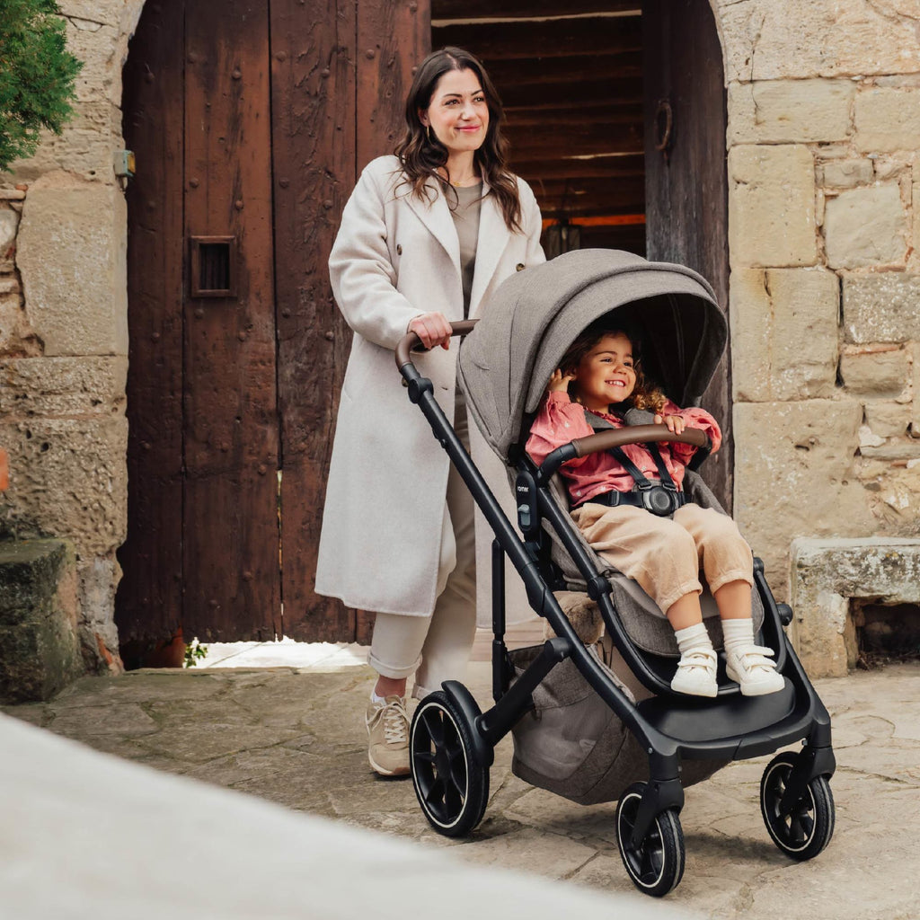 Tura Stroller