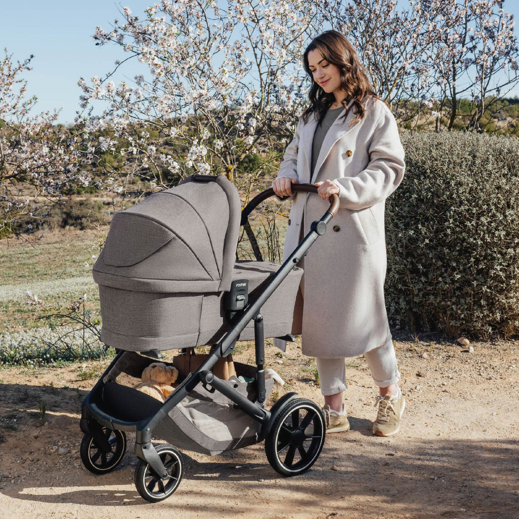 Tura Stroller