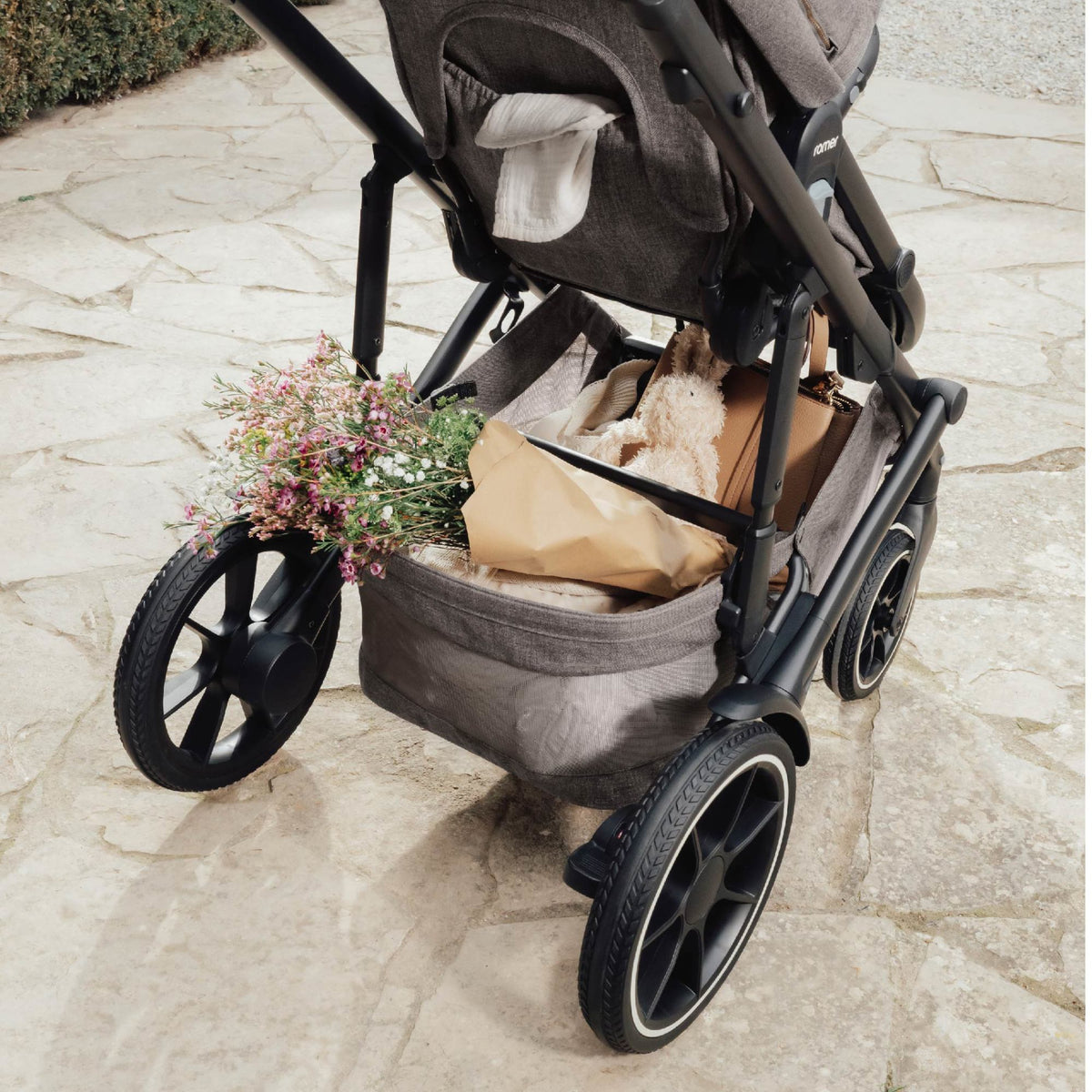 Tura Stroller