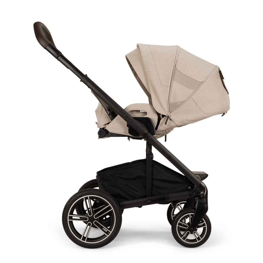 Mixx Next Stroller w/ Magnetic Buckle