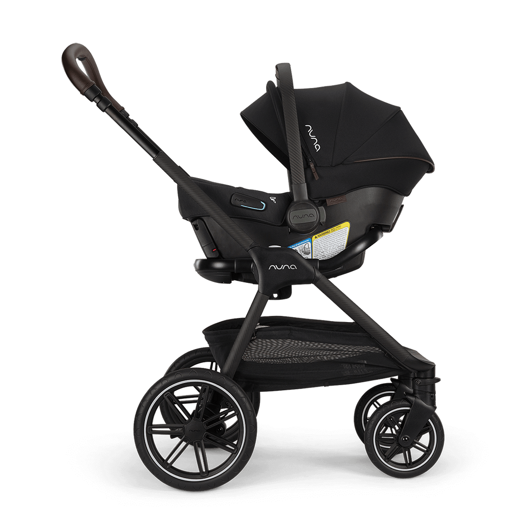 TRIV lx + PIPA™ urbn travel system